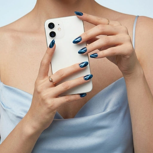 Lagoon, The Promore Silk Touch - Magnetic Nail Paint (Cat-Eye Effect, Non-UV, Quick-Dry)